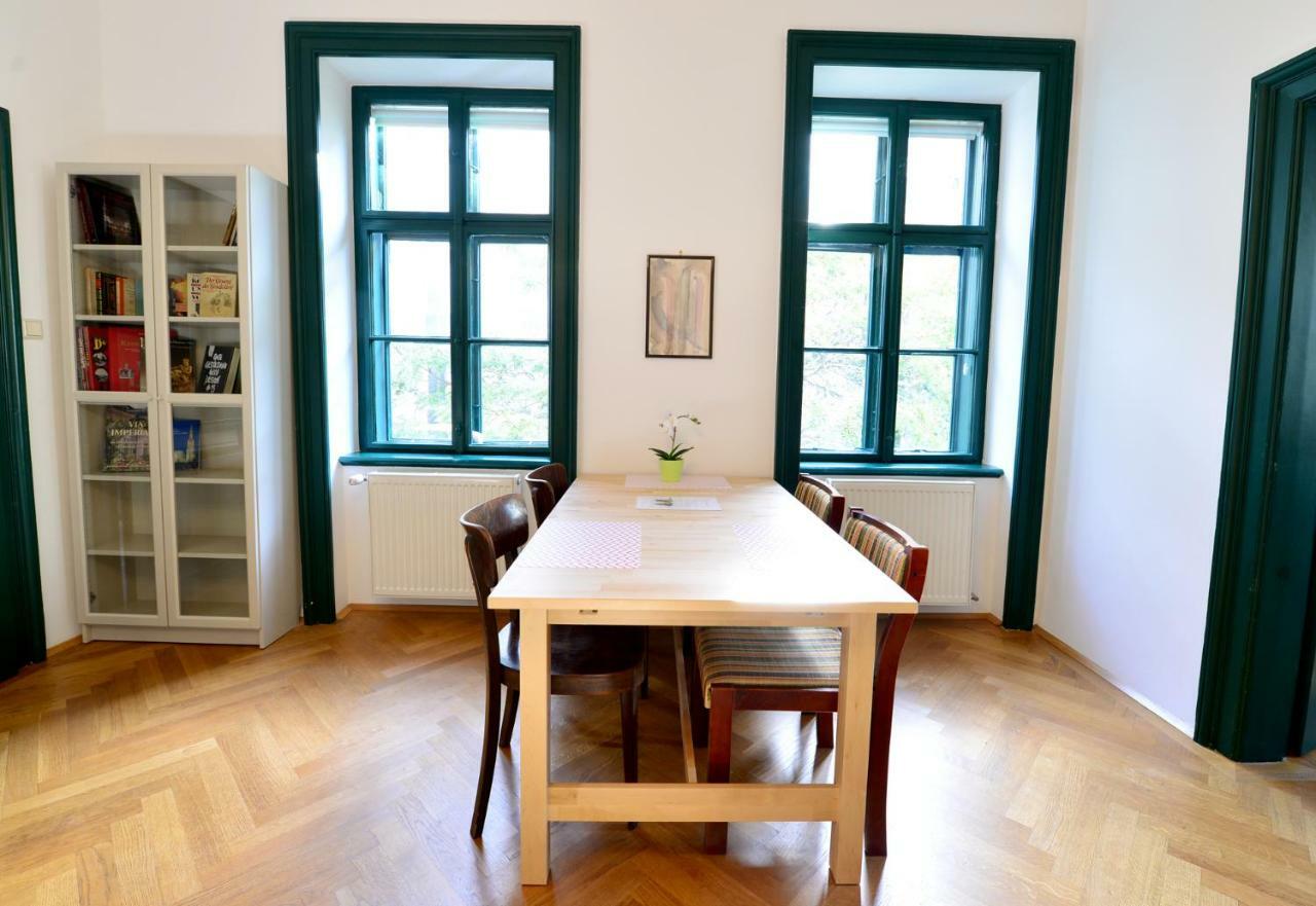 Quiet & Green, With Terrace Appartement